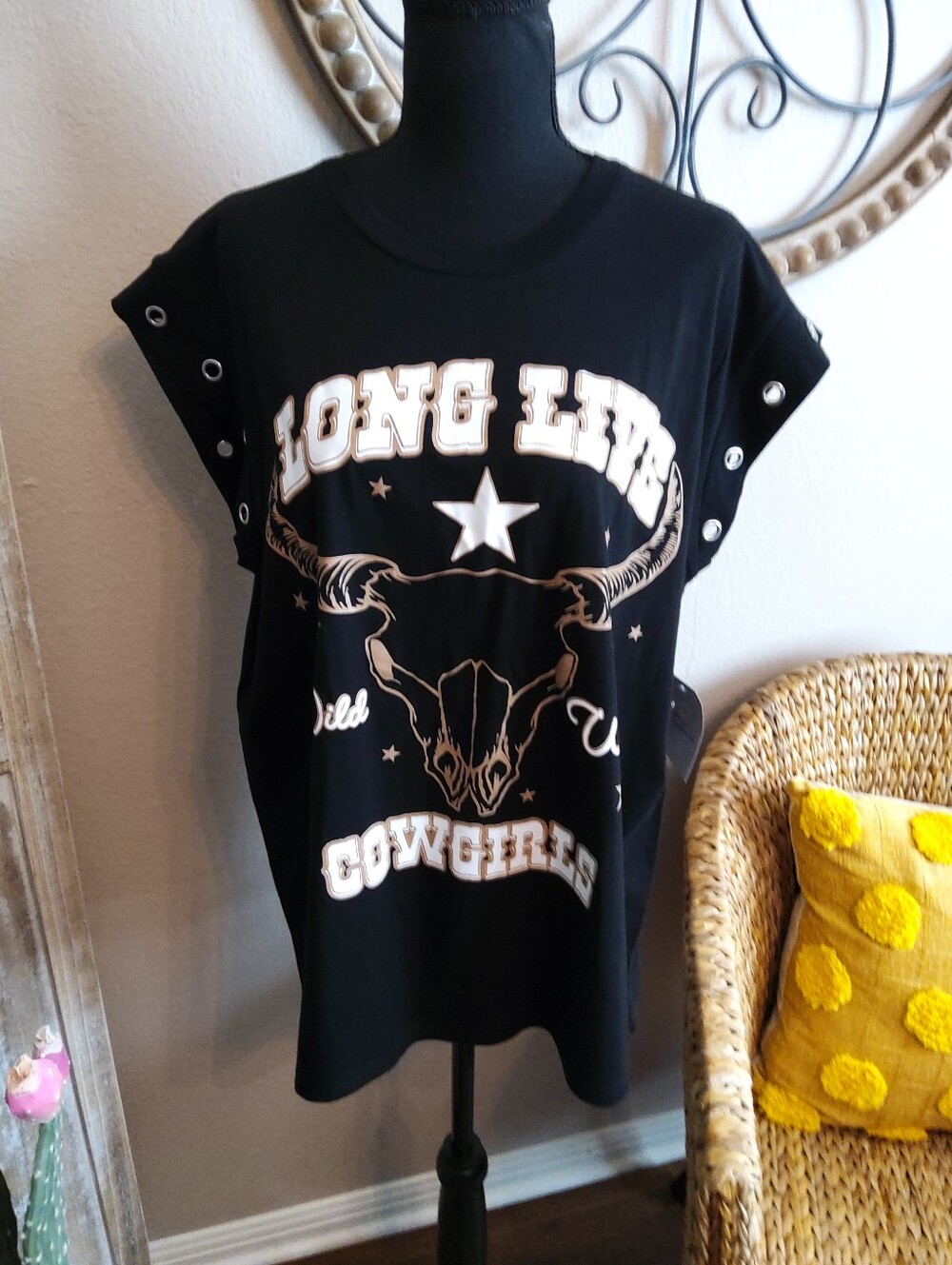Long Live Cowgirls Graphic Tee - Black with Cream Print